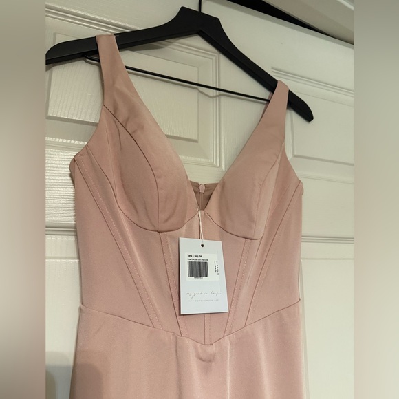 NWT Alamour The Label - Tiarna Gown in Dusty Pink (made-to-order collection) - Picture 9 of 9